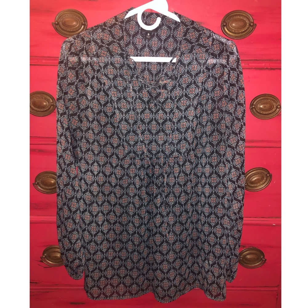 Patterned sheer blouse